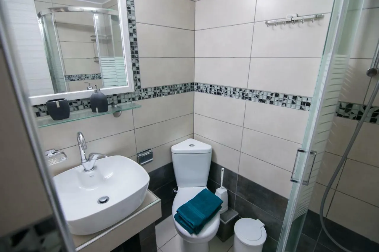 Avra Comfort Rooms Nea Poteidaia Daire